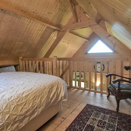 Holiday home Beautiful In With Wifi Saint-Georges-en-Auge